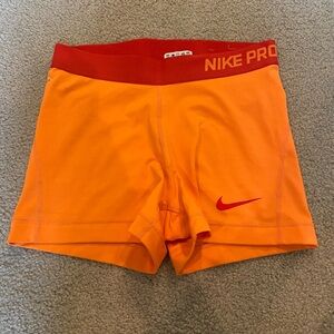 Nike Pro